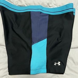 Nike shorts compression size large ladies